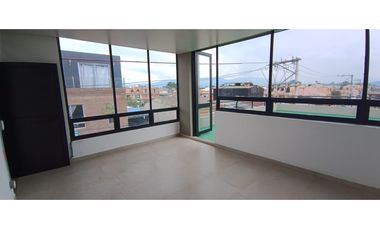 Local u Oficina en Arriendo con Terraza Cota $ 1.500.00