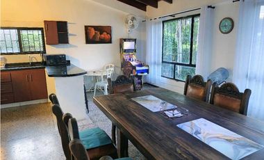 ALQUILER POR DIAS FINCA CON PISCINA PRIVADA EN FLANDES