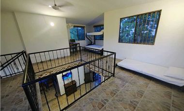 ALQUILER POR DIAS FINCA CON PISCINA PRIVADA EN FLANDES