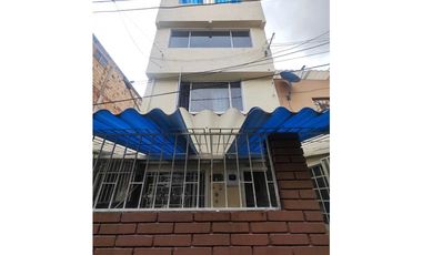 Quiroga: Casa de 4 Pisos + Terraza/ opción apartamento independiente