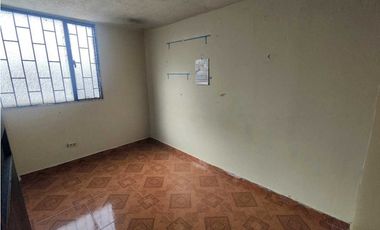 Quiroga: Casa de 4 Pisos + Terraza/ opción apartamento independiente