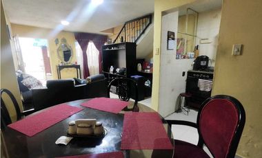 Quiroga: Casa de 4 Pisos + Terraza/ opción apartamento independiente