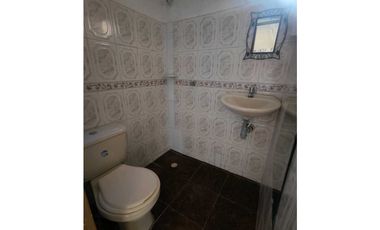 Quiroga: Casa de 4 Pisos + Terraza/ opción apartamento independiente