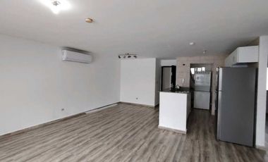 Apartamento En Alquiler En Parque Lefevre En PH Parque Lindo II