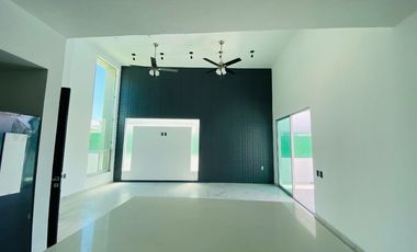 Casa en Fraccionamiento en Lomas de Cocoyoc Atlatlahucan - CAEN-1139-Fr
