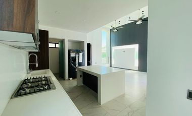 Casa en Fraccionamiento en Lomas de Cocoyoc Atlatlahucan - CAEN-1139-Fr