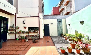 Venta PH 4 amb patio-entrada indep. PB San Isidro