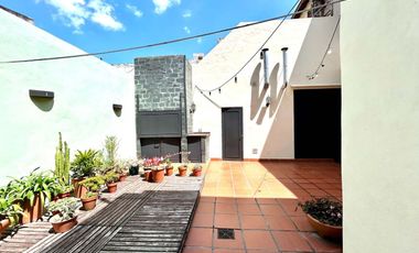 Venta PH 4 amb patio-entrada indep. PB San Isidro
