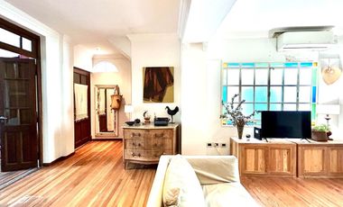 Venta PH 4 amb patio-entrada indep. PB San Isidro