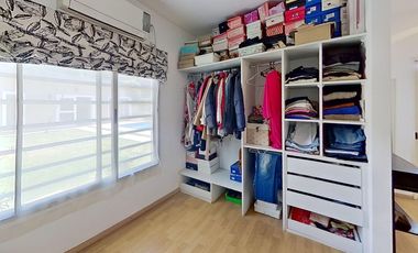 VENTA CASA CUATRO AMBIENTES LONGCHAMPS PILETA