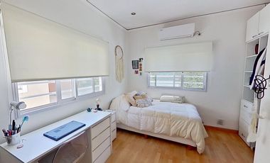 VENTA CASA CUATRO AMBIENTES LONGCHAMPS PILETA