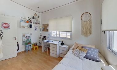 VENTA CASA CUATRO AMBIENTES LONGCHAMPS PILETA