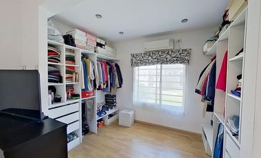 VENTA CASA CUATRO AMBIENTES LONGCHAMPS PILETA