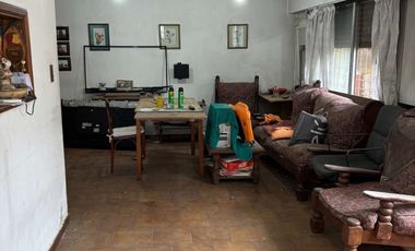 VENTA PH 4 AMBIENTES CON COCHERA QUILMES OESTE
