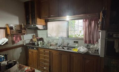 VENTA PH 4 AMBIENTES CON COCHERA QUILMES OESTE