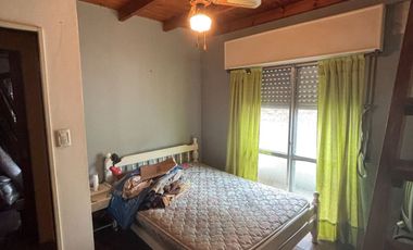 VENTA PH 4 AMBIENTES CON COCHERA QUILMES OESTE