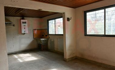 VENTA - CASA - BERISSO - 2 DORMS, ESTUDIO Y JARDÍN