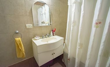 Venta PH 2 ambientes Balcón entre piso sin expensa