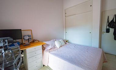Venta PH 2 ambientes Balcón entre piso sin expensa