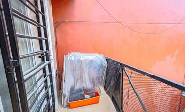 Venta PH 2 ambientes Balcón entre piso sin expensa