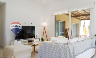 CASA 5 AMBIENTES EN VENTA LAGOS DE SAN ELISEO