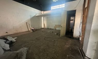 VENTA DE LOCAL EN EXCELENTE ZONA COMERCIAL