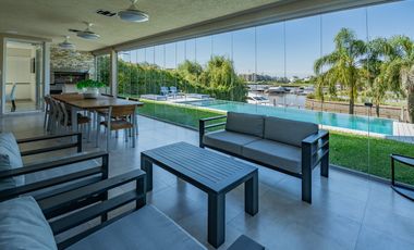 ALQUILER DE LUMINOSA CASA AMOBLADA EN EL YACHT - N