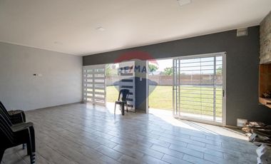 Casa moderna a estrenar en alquiler en Recreo