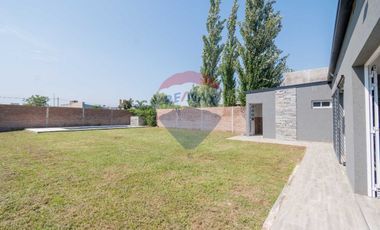 Casa moderna a estrenar en alquiler en Recreo