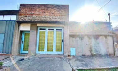 VENTA DE CASA IDEAL PARA INVERSIONISTAS