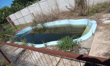 VENTA TERRENO CON PILETA Y QUINCHO EN ANDINO