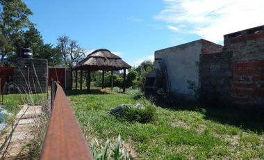 VENTA TERRENO CON PILETA Y QUINCHO EN ANDINO