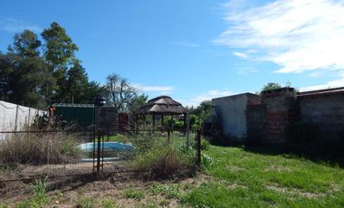 VENTA TERRENO CON PILETA Y QUINCHO EN ANDINO