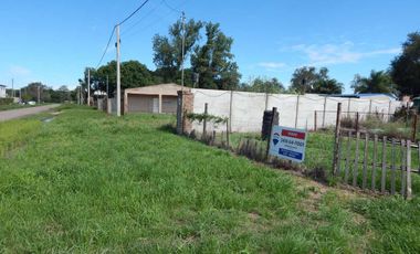 VENTA TERRENO CON PILETA Y QUINCHO EN ANDINO