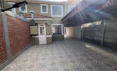 Casa en Arriendo en Juan Segundo Leiva 380, Umbrales II