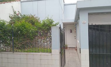 VENTA CASA MÁS DEPARTAMENTO 5 AMBIENTES  RIVADAVIA