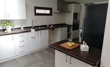 Casa en Arriendo en LAS PERDICES 0570