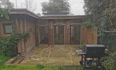 Casa en Arriendo en LAS PERDICES 0570