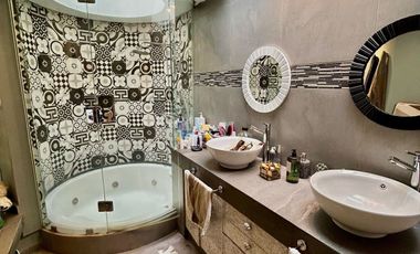 Casa en condominio en venta en Bosques de las Lomas