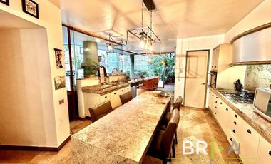 Casa en condominio en venta en Bosques de las Lomas