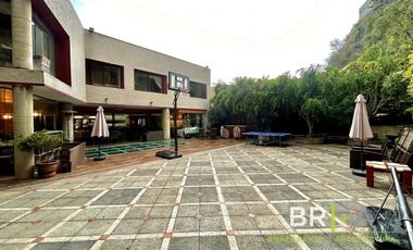Casa en condominio en venta en Bosques de las Lomas