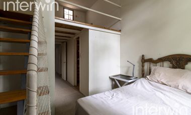 Casa de 8 amb., con piscina y 3 Cocheras. Belgrano - Venta