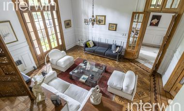 Casa de 8 amb., con piscina y 3 Cocheras. Belgrano - Venta