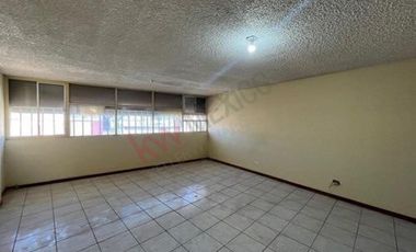 Local amplio para giro comercial o semi industrial. Juárez Chih.