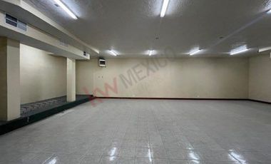 Local amplio para giro comercial o semi industrial. Juárez Chih.