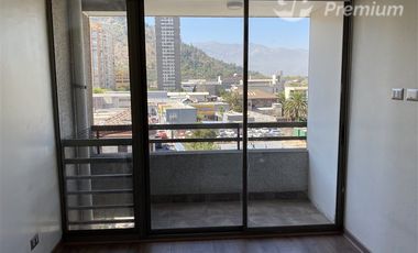 Departamento en Venta en Avenida Recoleta a pasos de Clínica Davila.