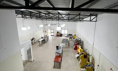 Salon/Galpon  en Venta