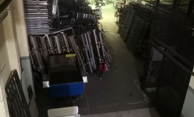 Importante Deposito con oficinas, ubicado en Presidente Peron 1762 Lomas de Zamora