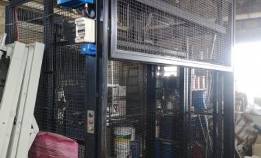 Importante Deposito con oficinas, ubicado en Presidente Peron 1762 Lomas de Zamora