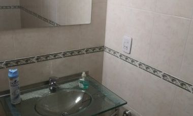 Importante Deposito con oficinas, ubicado en Presidente Peron 1762 Lomas de Zamora